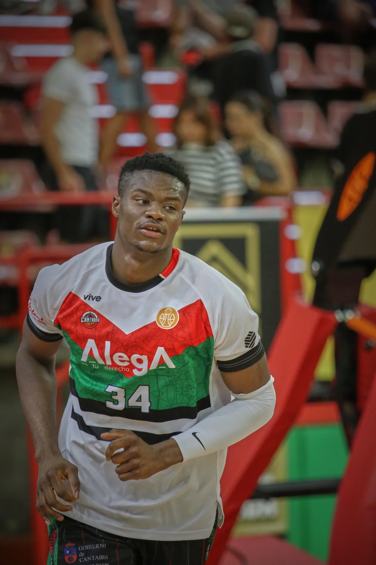 Garmine Kande, músculo e intensidad para el Fibwi Mallorca Bàsquet Palma