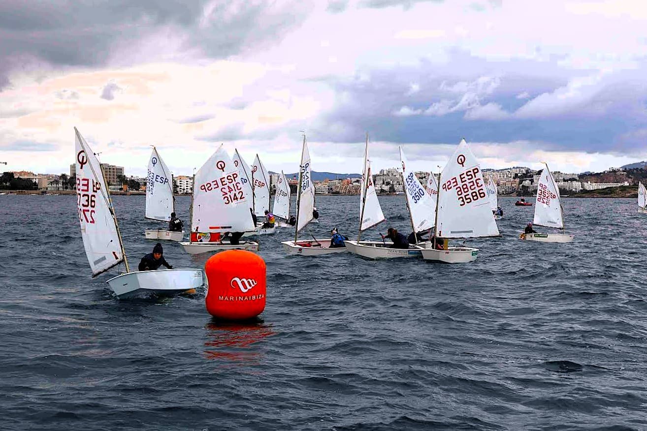 Jan Palou se proclama campeón de Baleares de Optimist en la XII Regata Fundación Julián Vilás