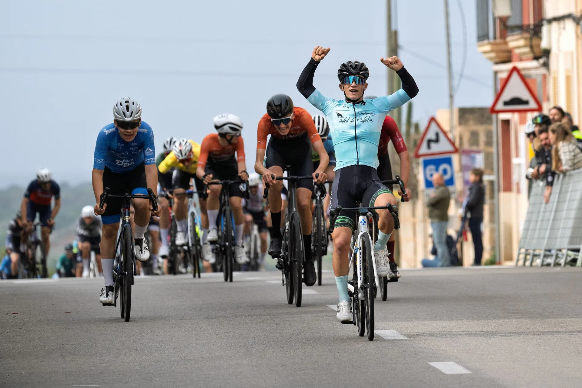Más de 200 ciclistas disfrutan del Trofeu Ses Salines