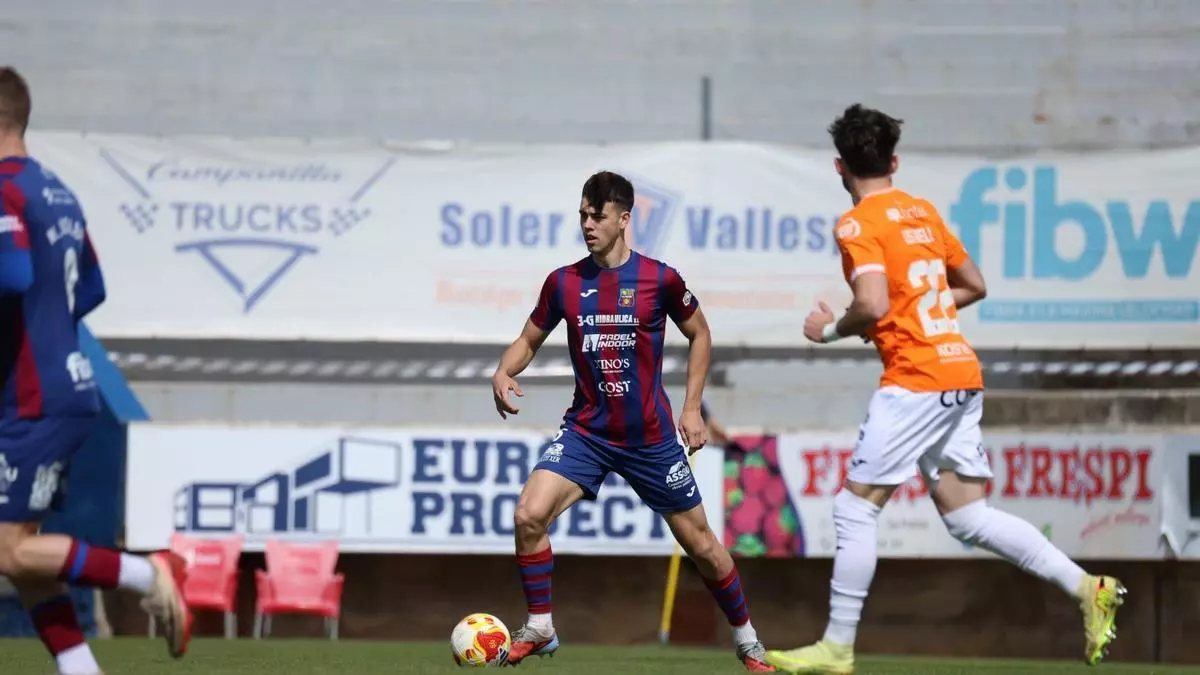 El Poblense cae ante el Reus tras un duro golpe en la primera mitad