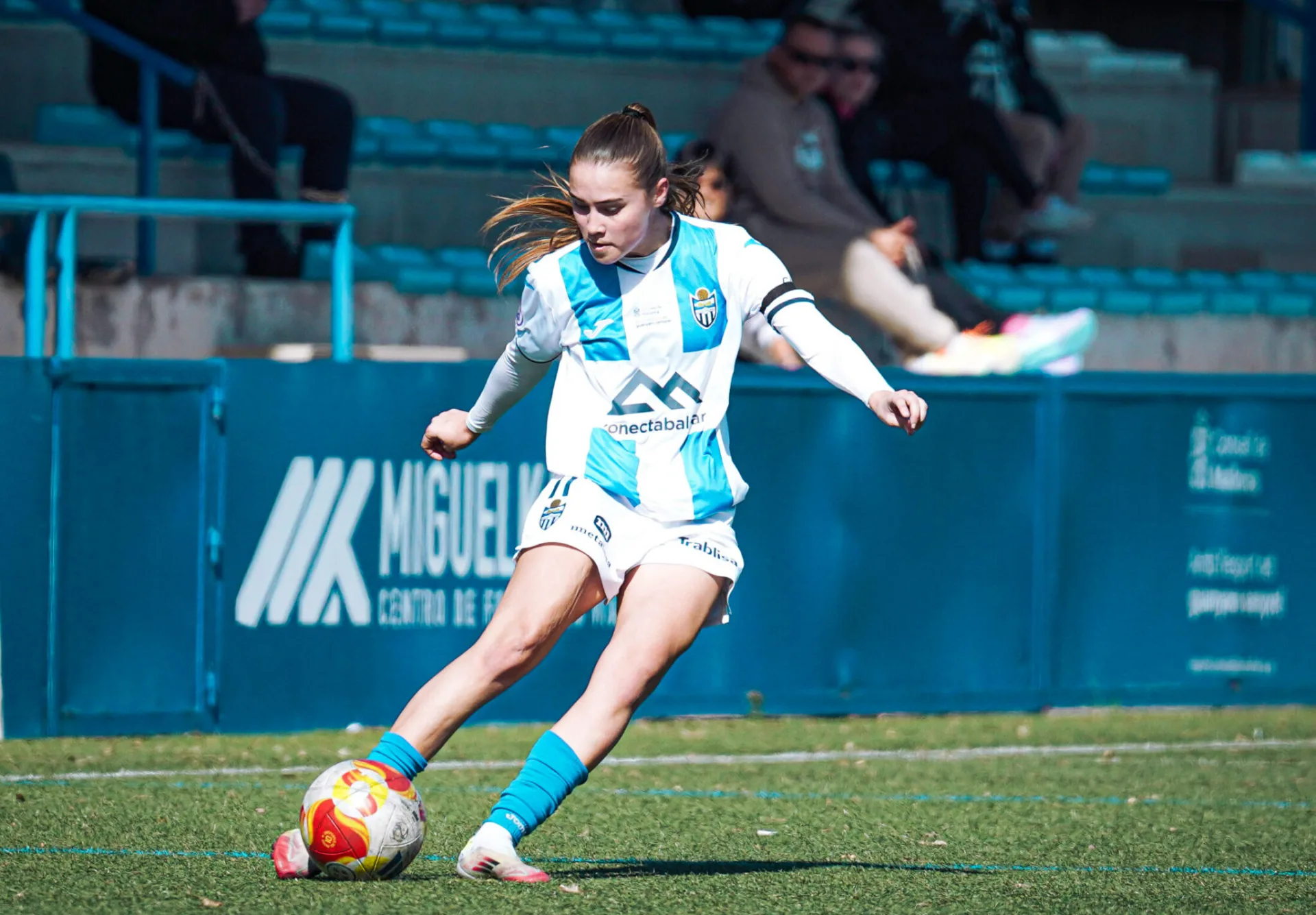 Neus Perelló seguirá defendiendo los colores del Balears FC
