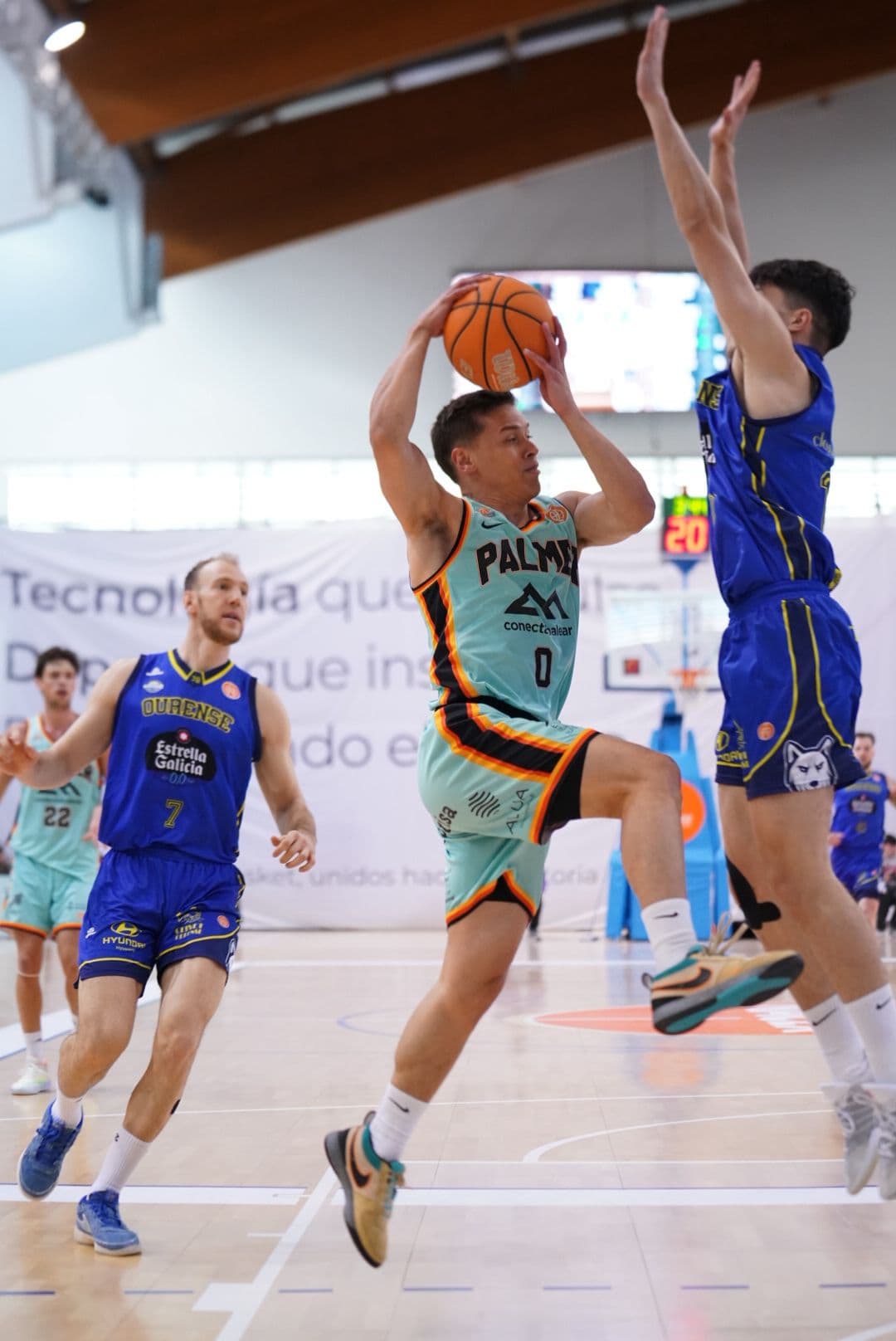 Golpe del Palmer Basket por la permanencia en Son Moix