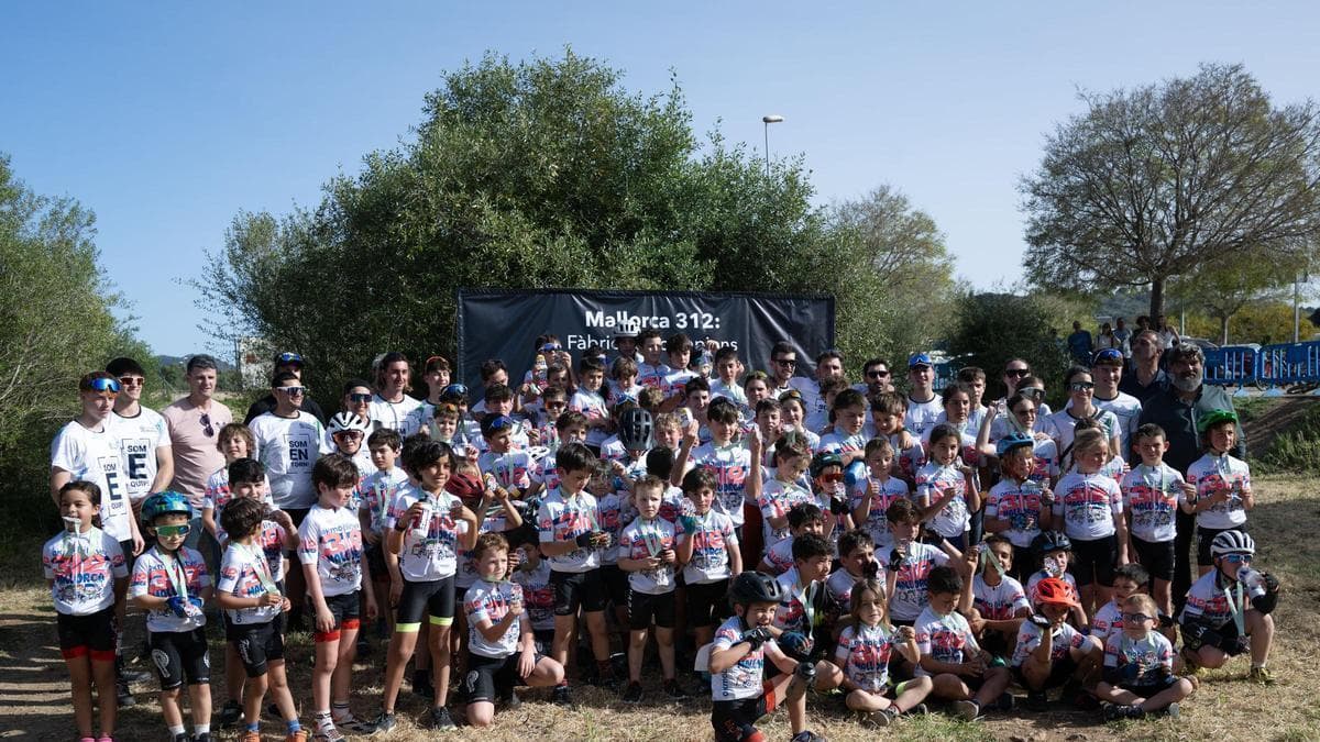 Artà se vuelca con el ciclismo base en la segunda edición de la “Fàbrica de Campions”