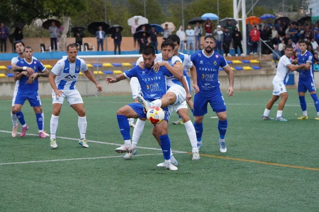 Derbi balear de extremos: el Andratx se juega la vida ante un Baleares lanzado al playoff