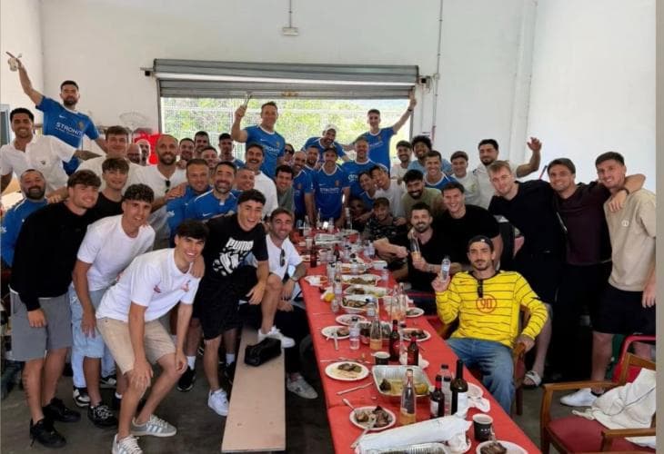 Demichelis refuerza la unión del equipo con un asado en Son Bibiloni
