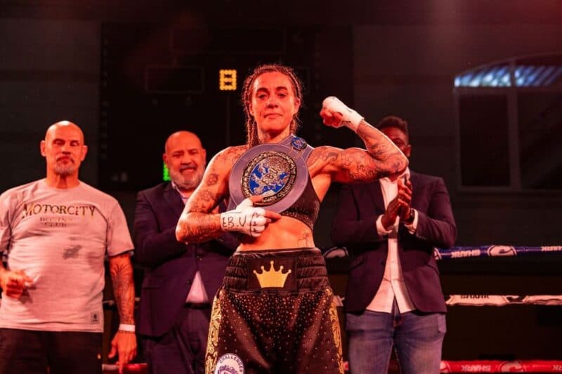 Mallorca recupera su gran noche de boxeo con el histórico título europeo de El Bousairi