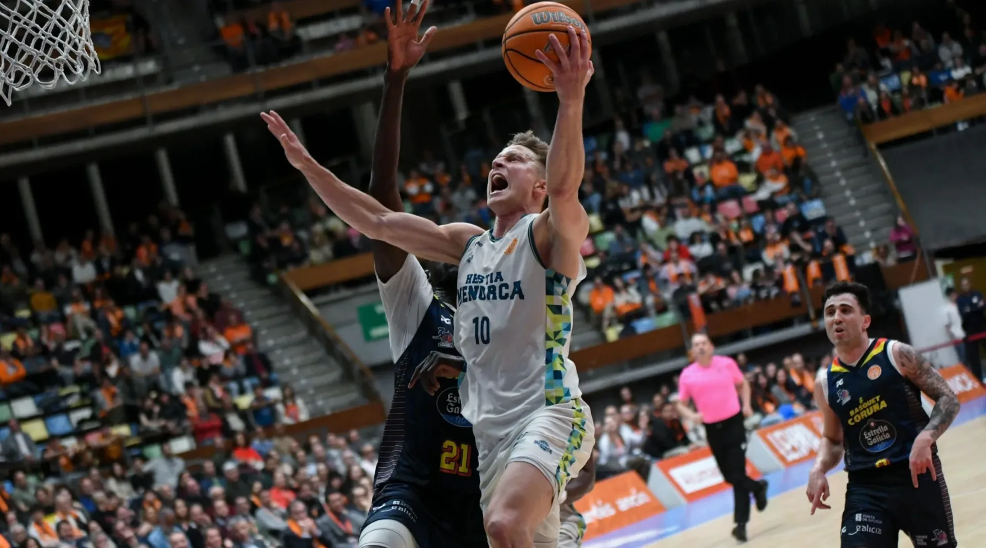 El Hestia sale sin premio pero con la cabeza alta del Coliseum (81-72)