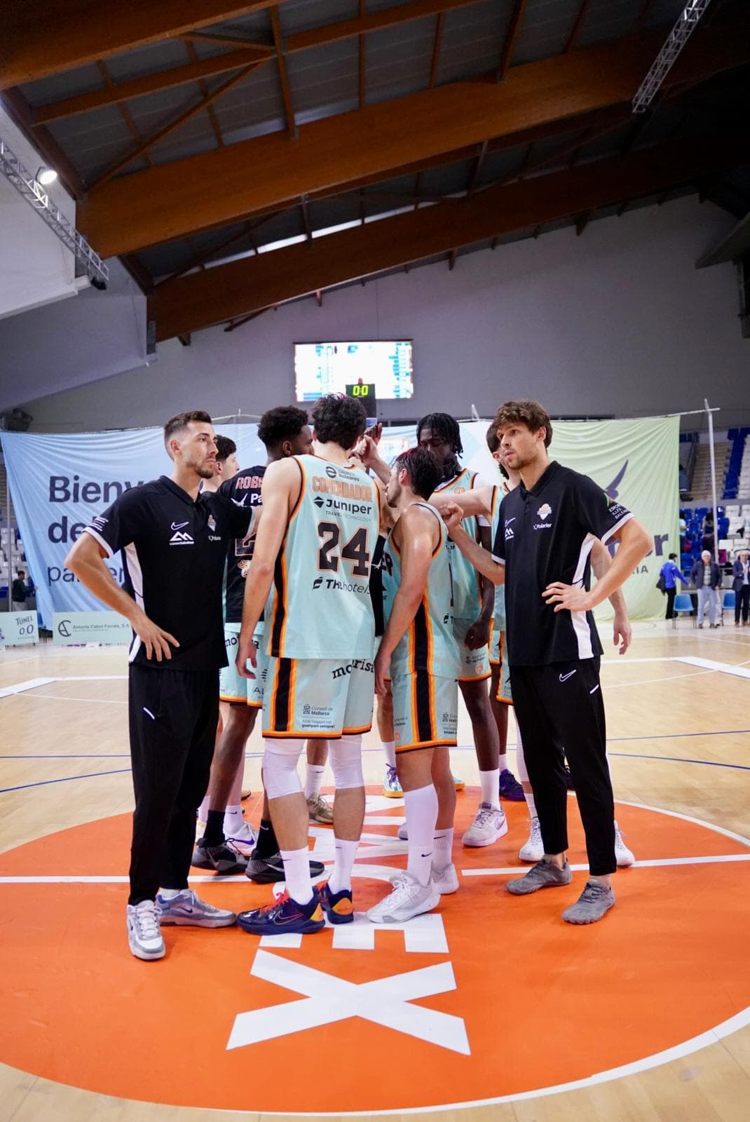El Palmer Basket, contra las cuerdas: tres finales para aferrarse a la permanencia