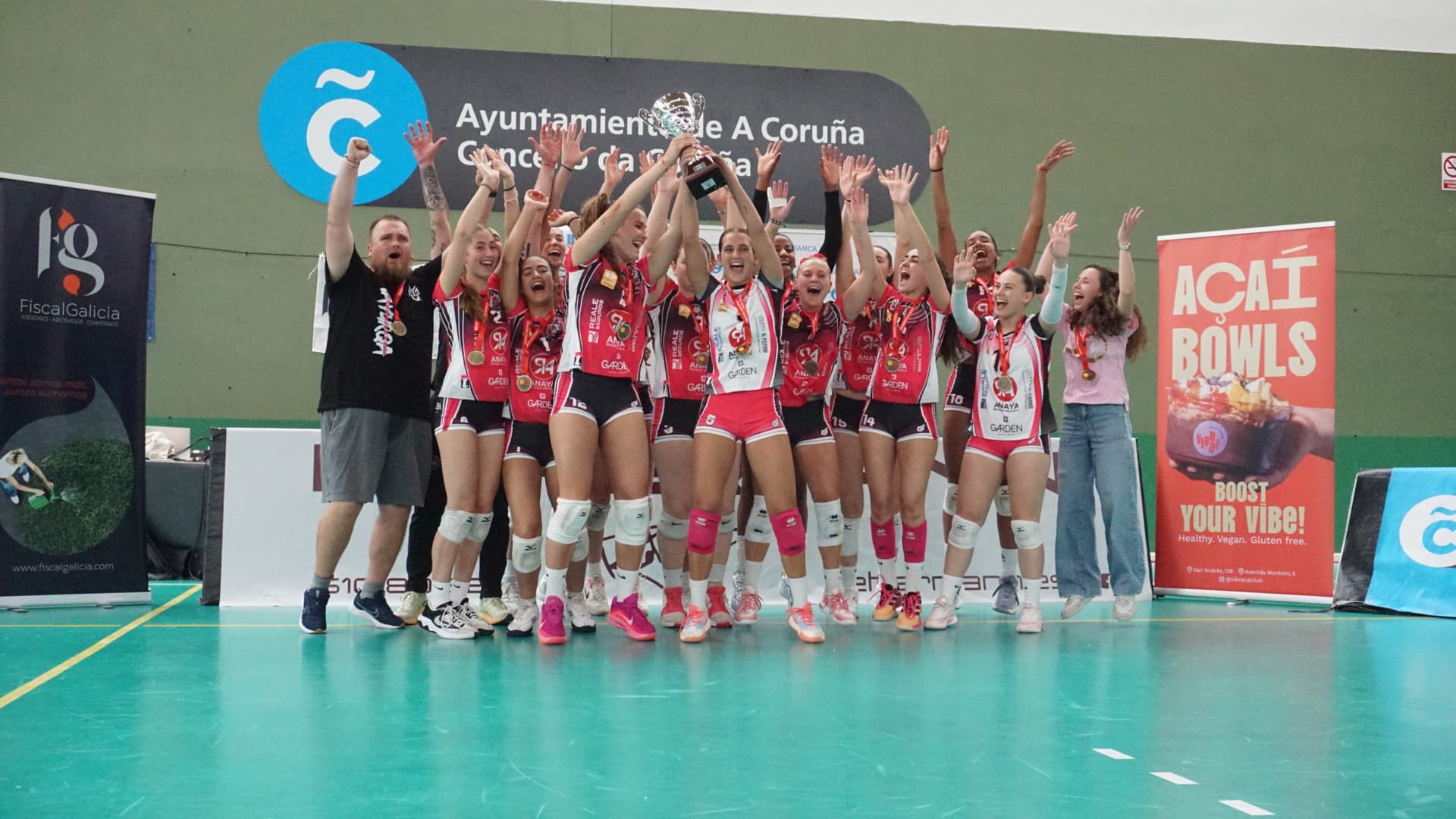 El voleibol balear da un salto de gigante con el ascenso del CV Pòrtol y el título del Mayurqa Palma