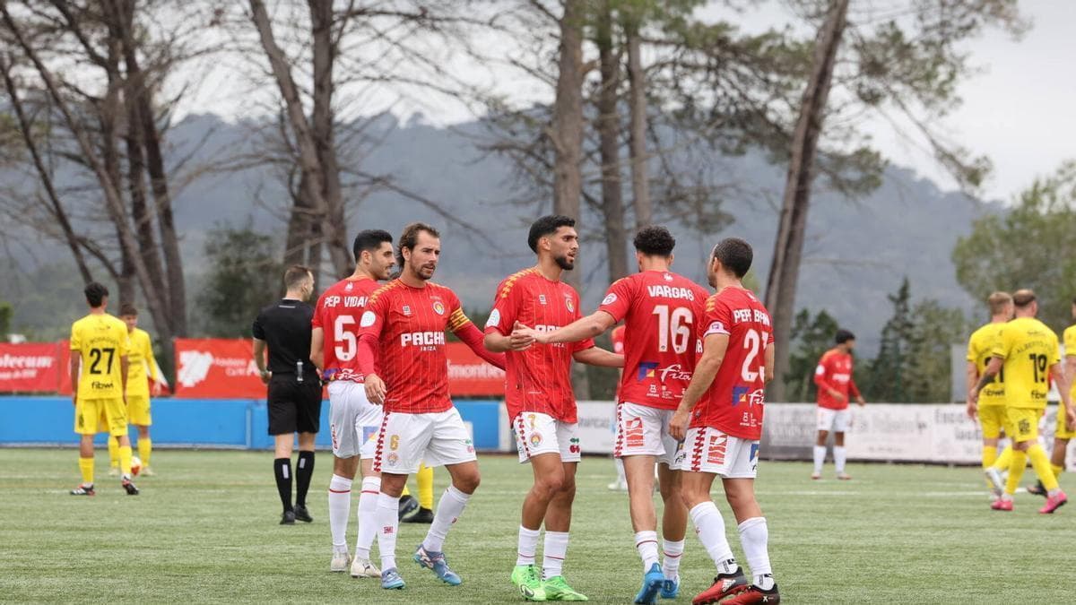 La SD Ibiza desciende a Tercera RFEF pese a cumplir ante el Poblense