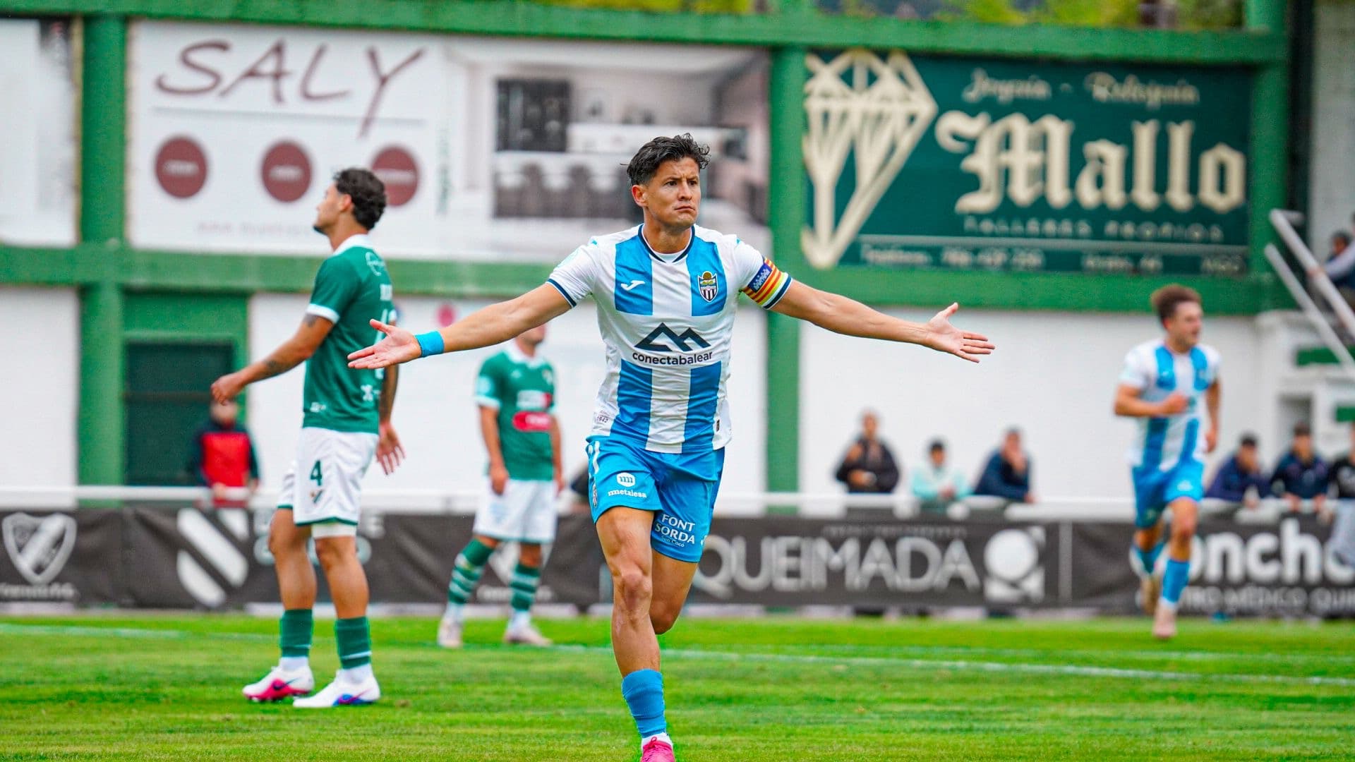 El Atlético Baleares deja la eliminatoria casi sentenciada en O Vao (0-3)