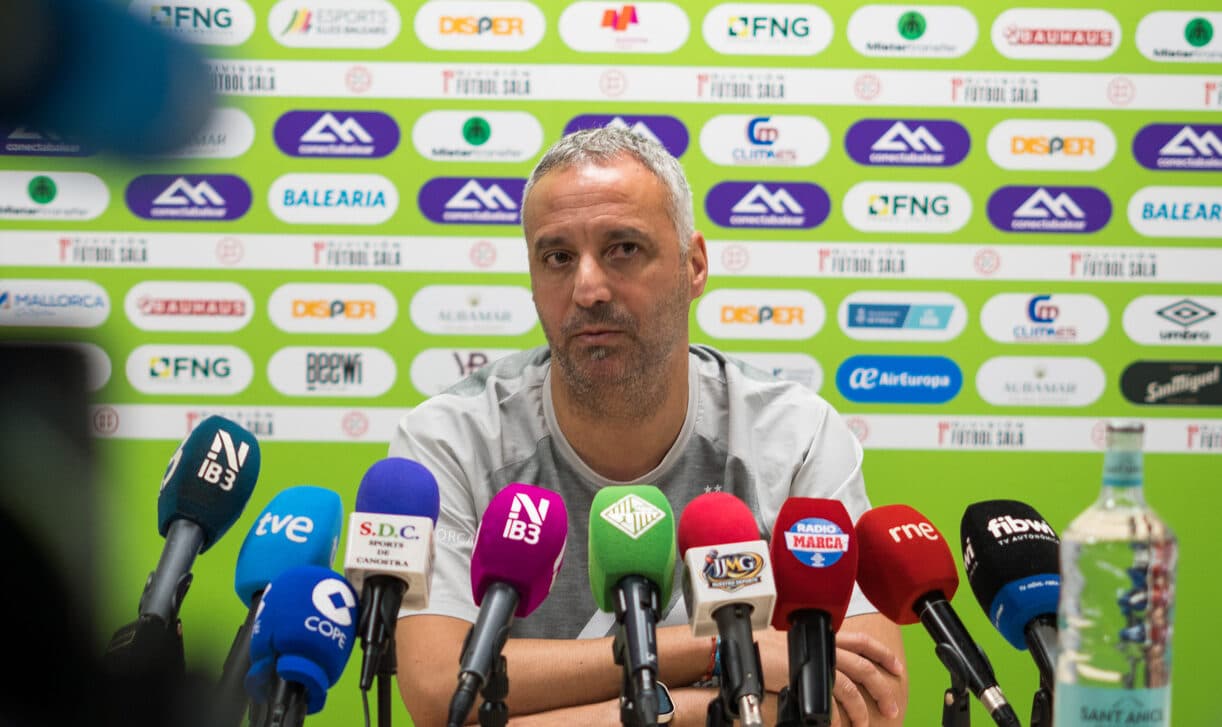 Antonio Vadillo: “Ser terceros en esta liga tendría muchísimo mérito”