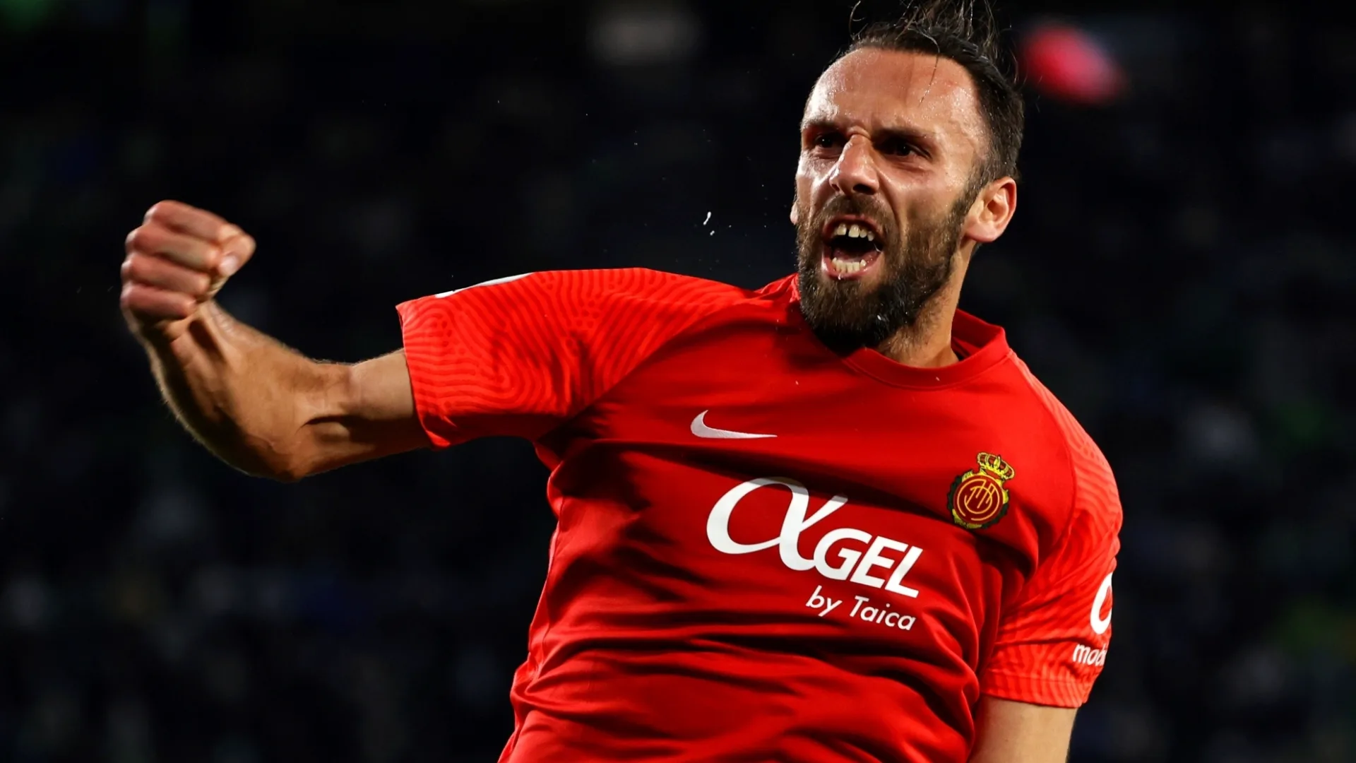 Muriqi, con pie y medio en el Fenerbahçe
