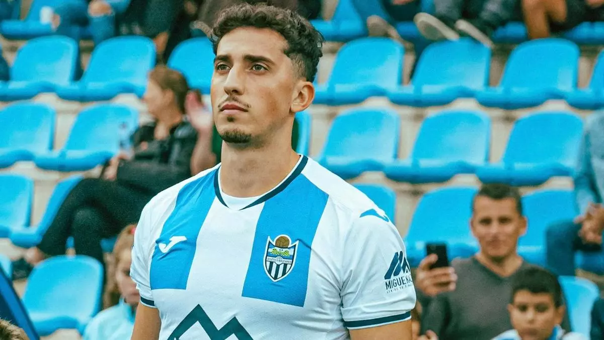 Alejandro Pérez , nueva salida del Atlético Baleares