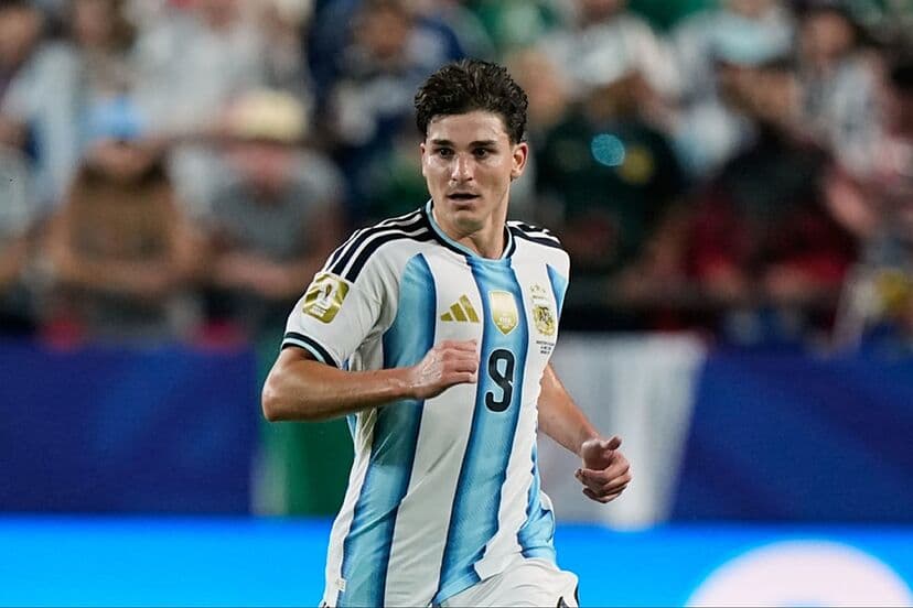 'Bombazo' Julián Álvarez: "Lo mejor para todos es un traspaso, quiero cumplir mi sueño”