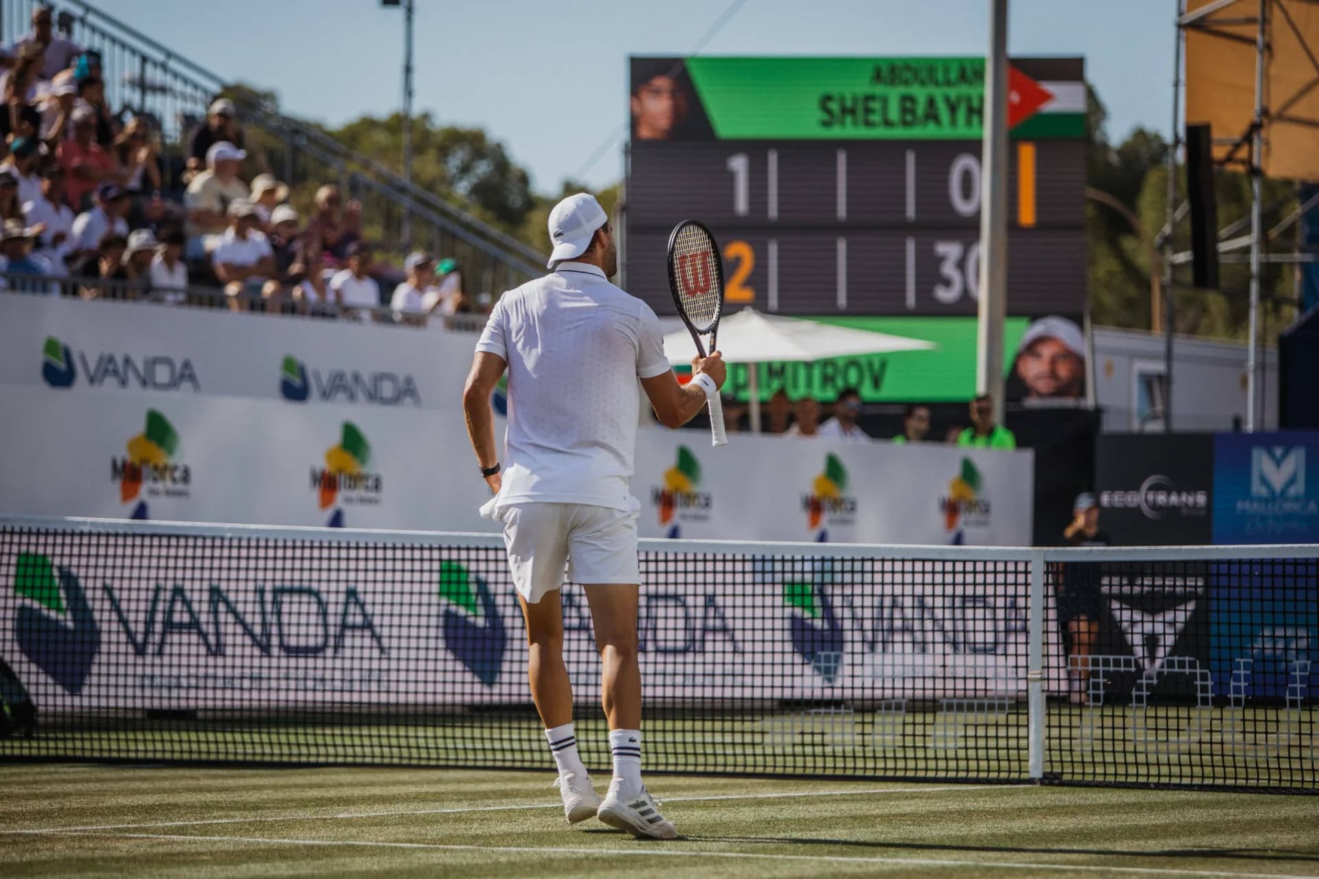Davidovich gana en su debut y se enfrentará a Dimitrov en cuartos