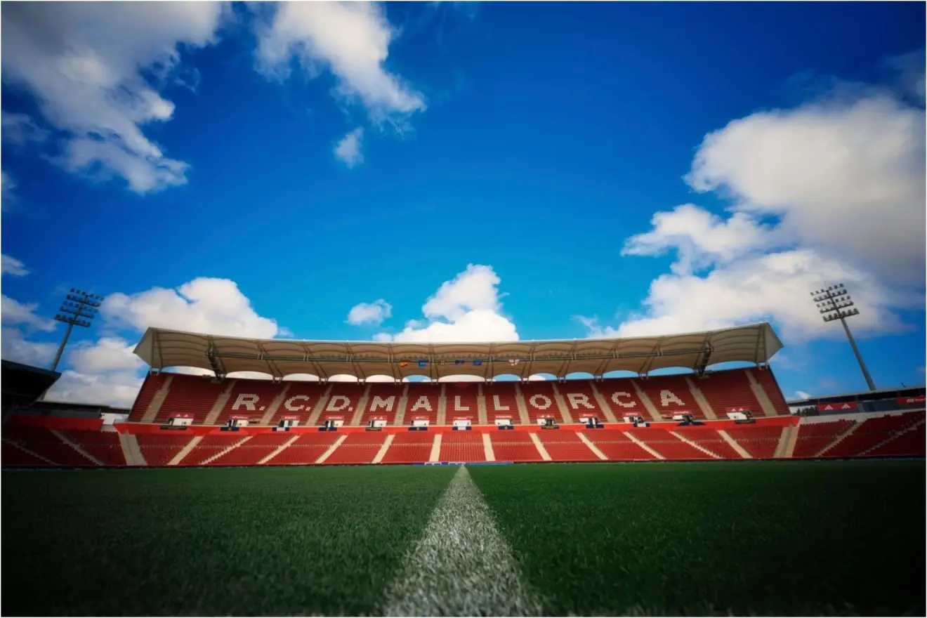 El Mallorca busca “9”
