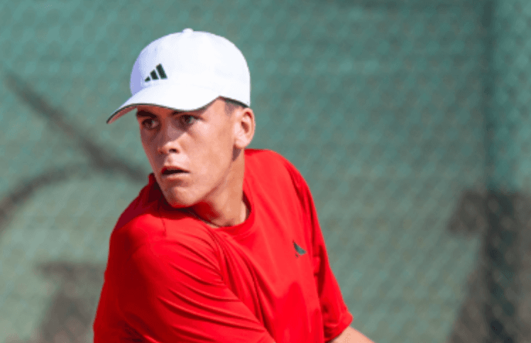 TONI ESCARDA CLASIFICADO A LAS FINALES DE LA COPA DAVIS JUNIOR