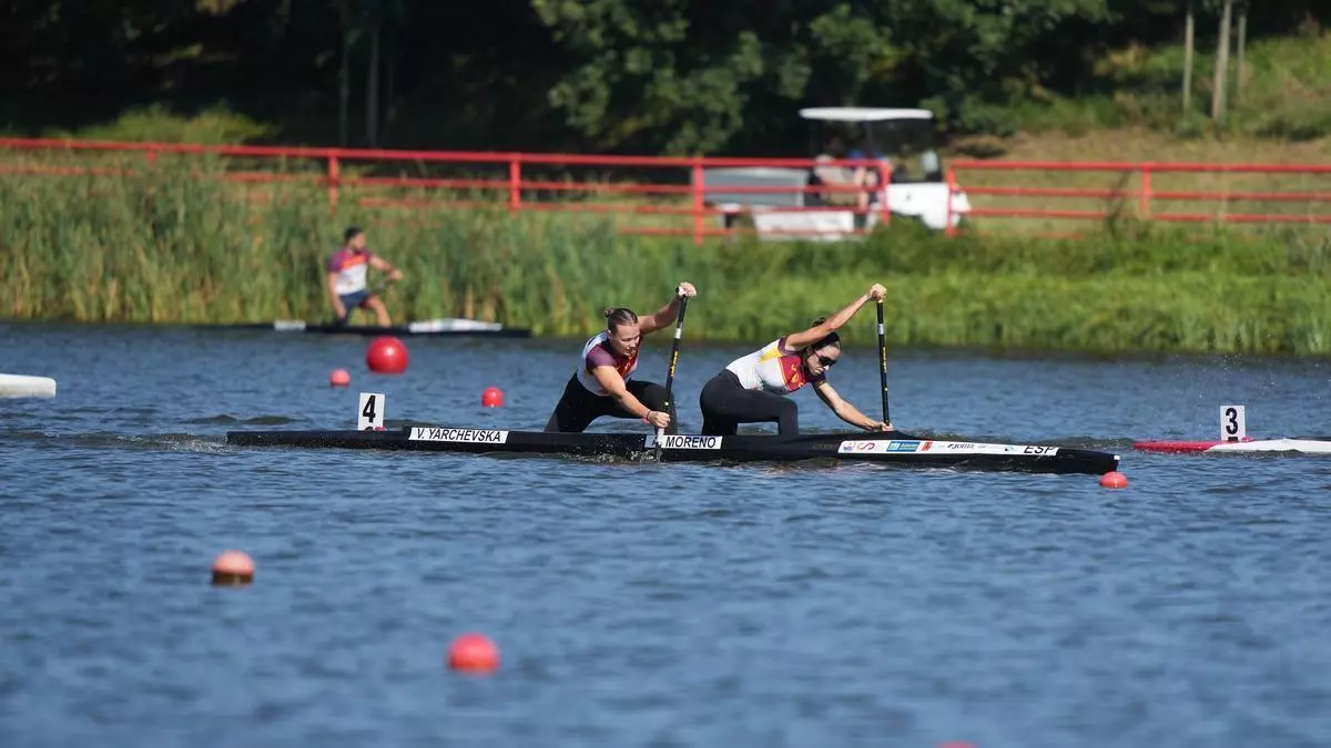 Àngels Moreno se mete por la vía rápida en dos finales del Mundial de Piragüismo