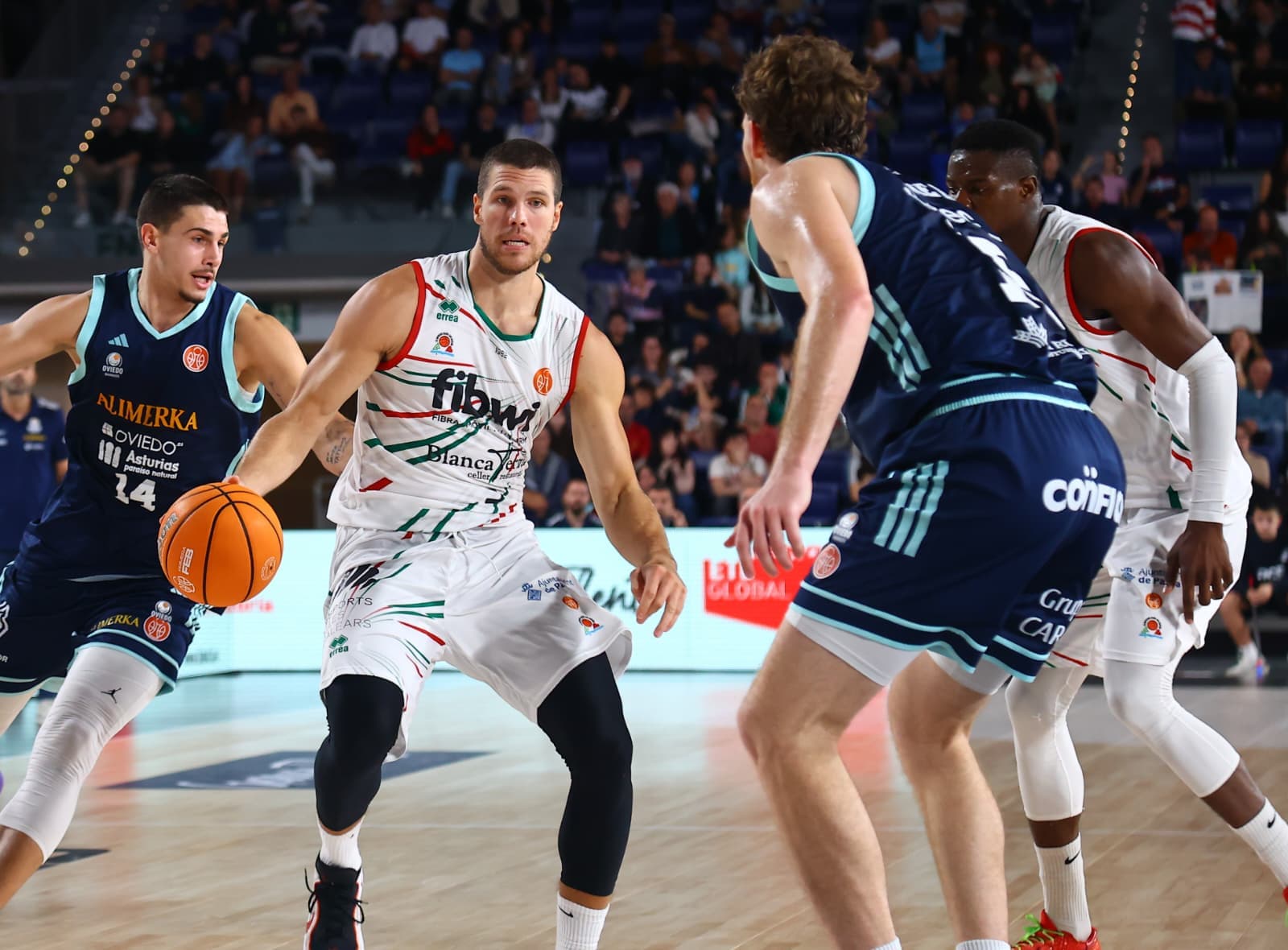 El Fibwi Mallorca Bàsquet Palma cae por 99-86 en su visita al Alimerka Oviedo