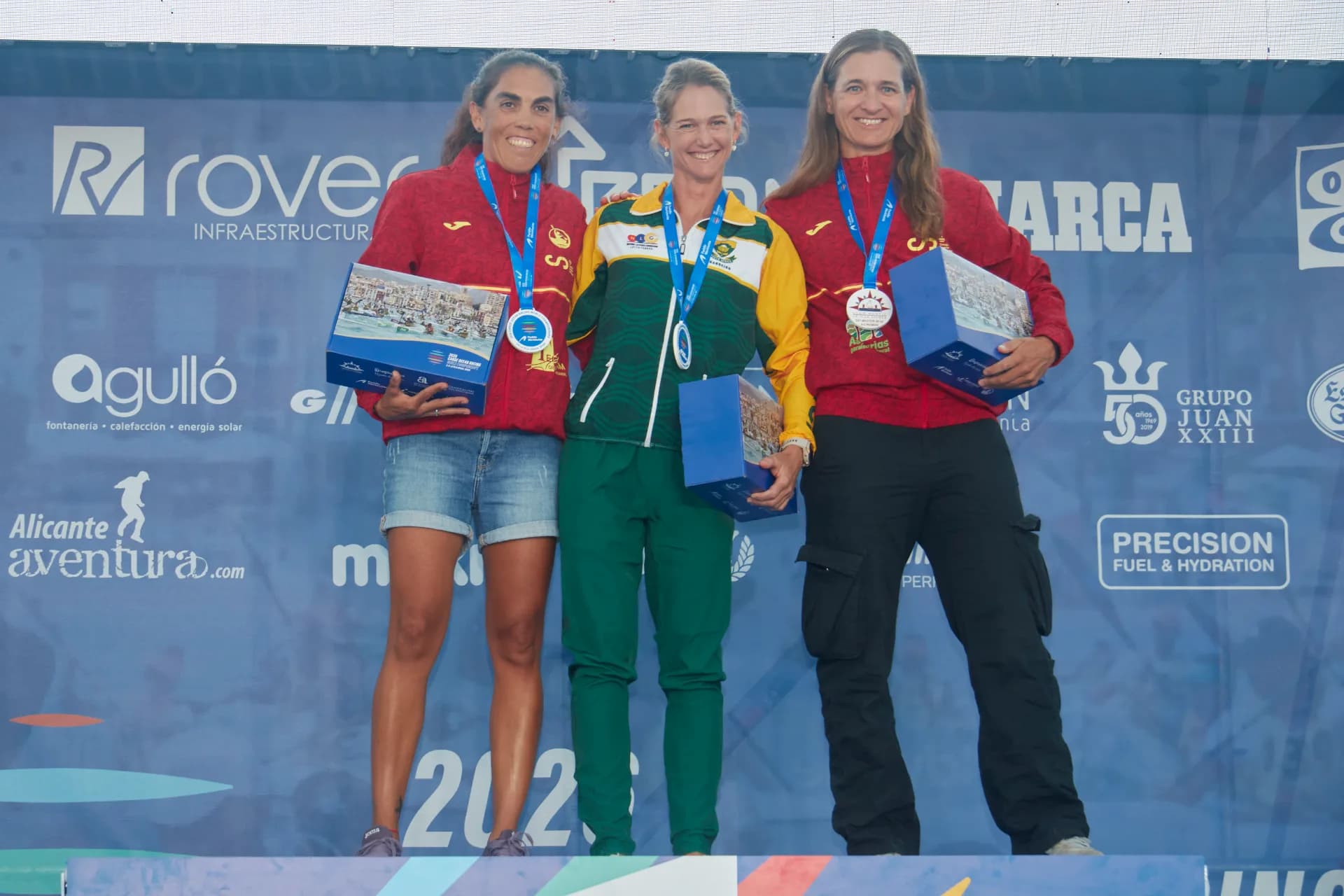 Gisele Corte de Club de Mar-Mallorca doble medallista mundial de Kayak de Mar