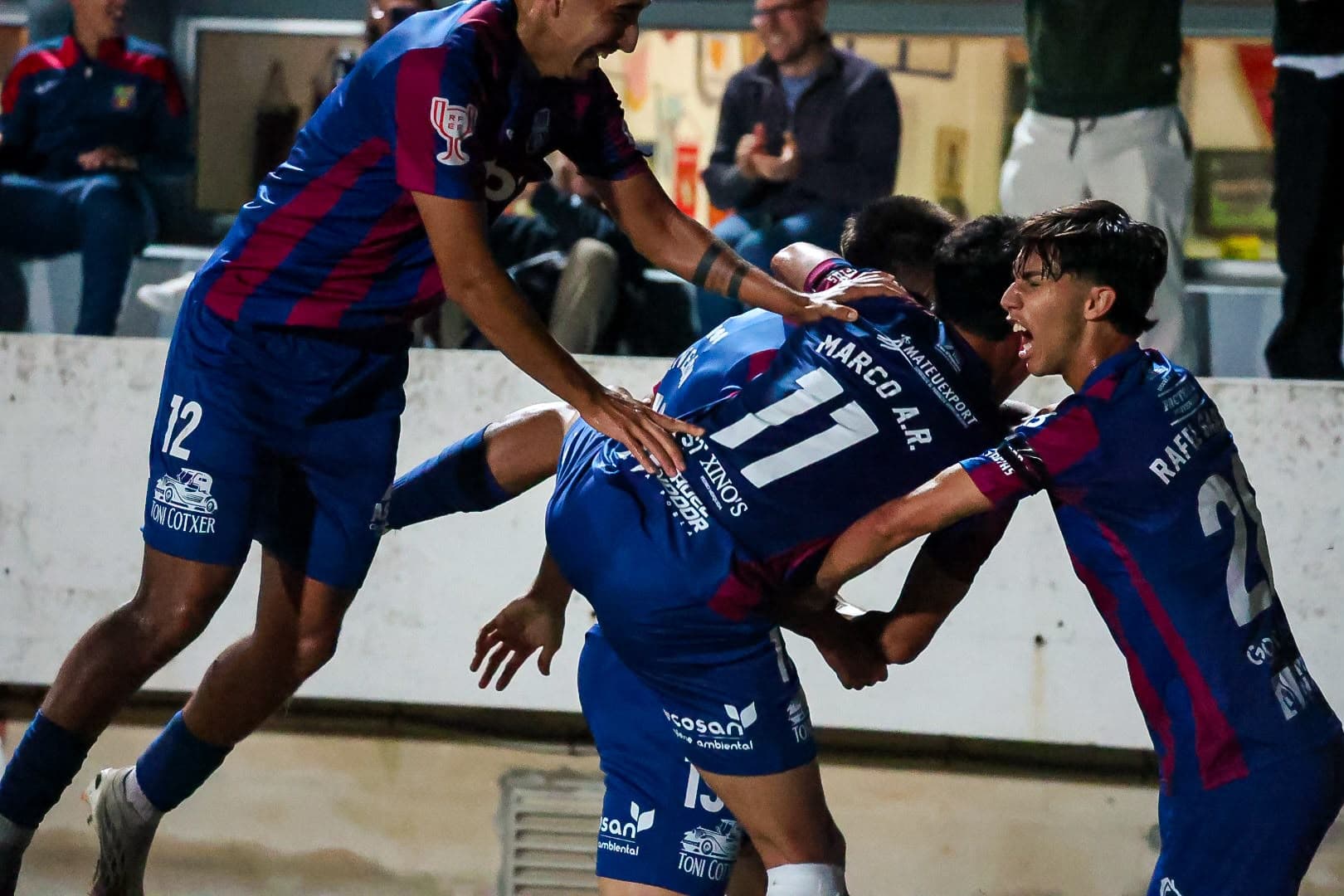 El Poblense roza el milagro, pero el Ceuta se lo arrebata en el último suspiro